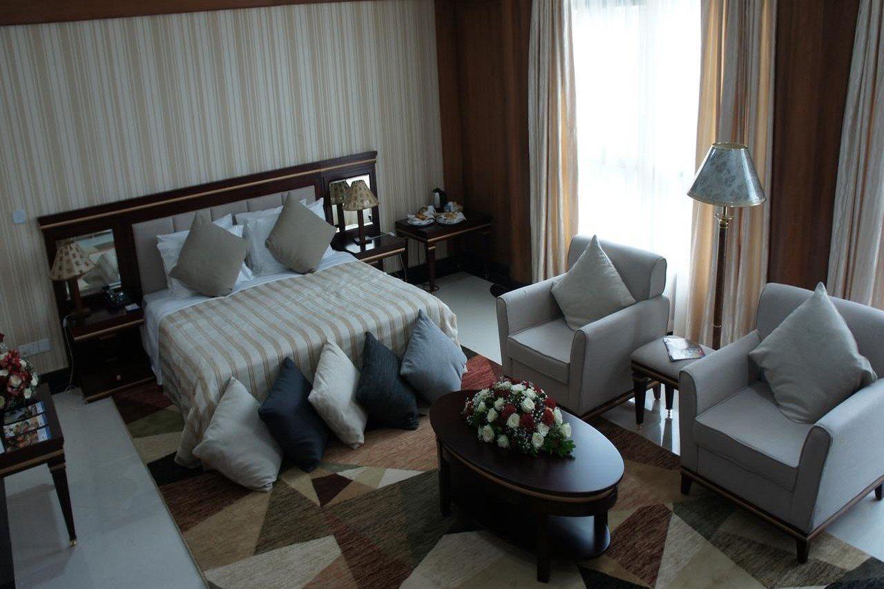 Peacock Hotel Dar es Salaam Zewnętrze zdjęcie