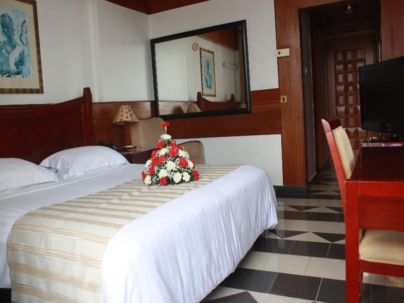 Peacock Hotel Dar es Salaam Zewnętrze zdjęcie