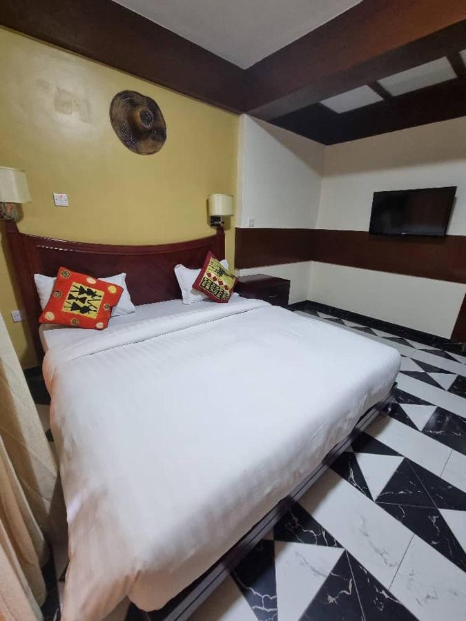 Peacock Hotel Dar es Salaam Zewnętrze zdjęcie