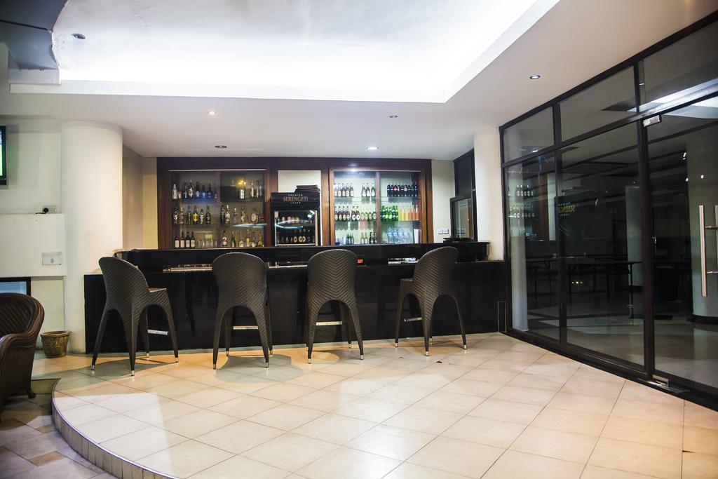 Peacock Hotel Dar es Salaam Zewnętrze zdjęcie