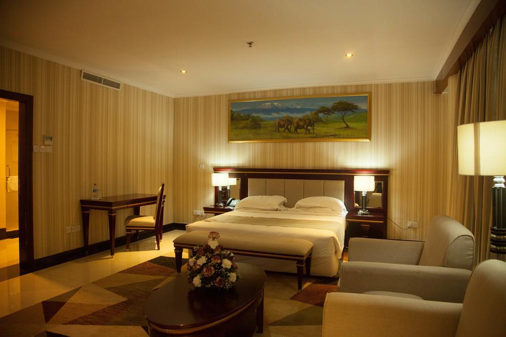 Peacock Hotel Dar es Salaam Zewnętrze zdjęcie