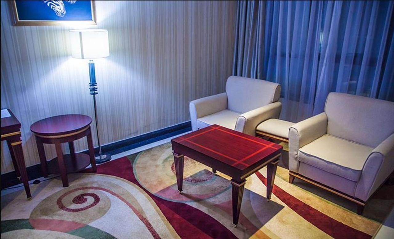 Peacock Hotel Dar es Salaam Zewnętrze zdjęcie