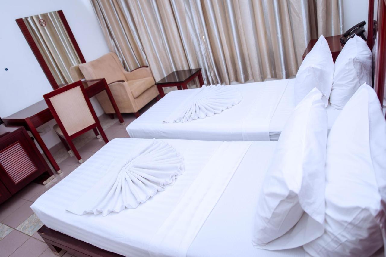 Peacock Hotel Dar es Salaam Zewnętrze zdjęcie